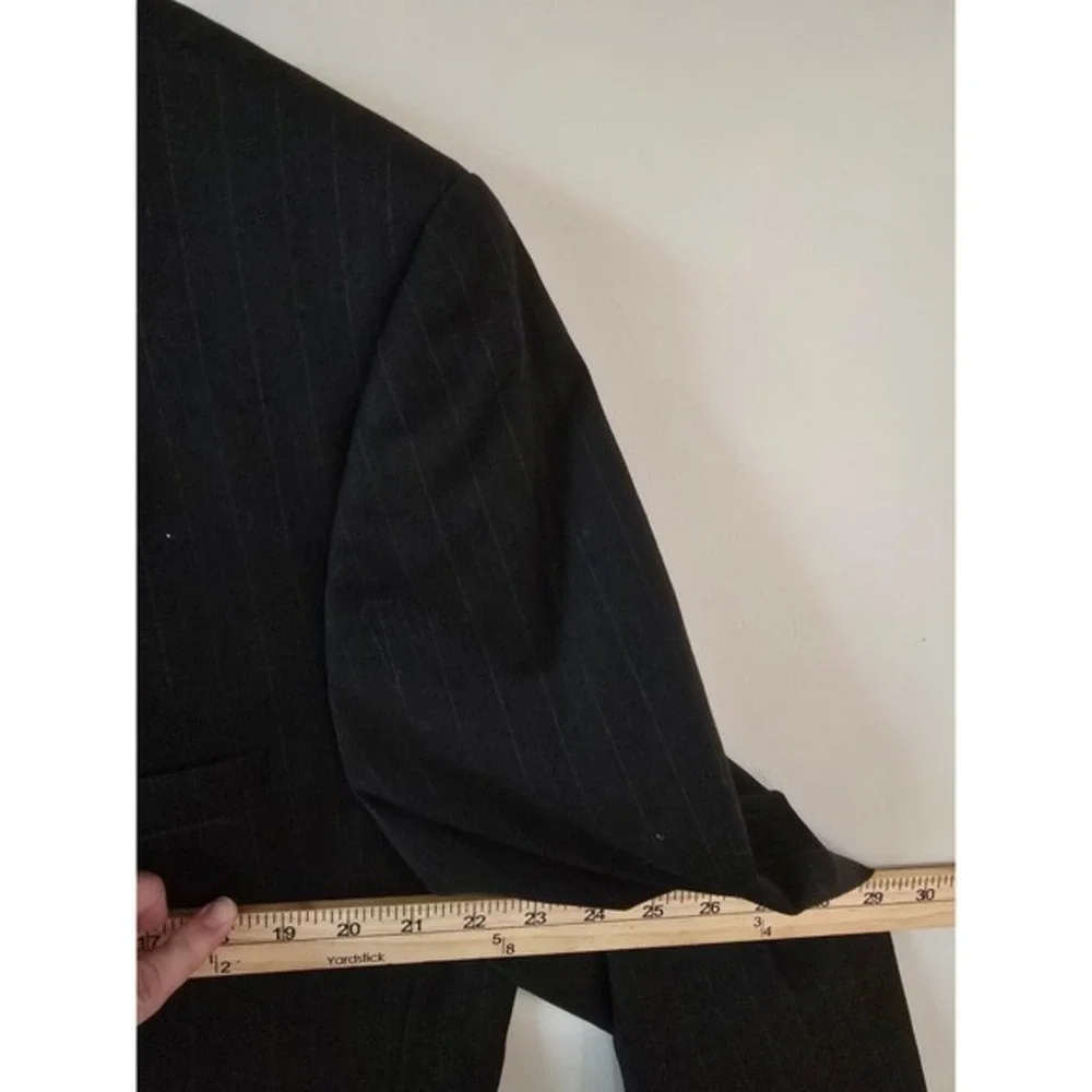 Jos.‎ A. Bank Men's Black Pinstripe Wool Two Button Blazer Business Career